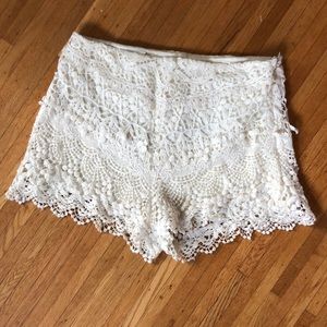 Precious lace shorts from urban outfitters!